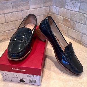 Salvatore Ferragamo navy patent leather loafers, women’s size 8 C